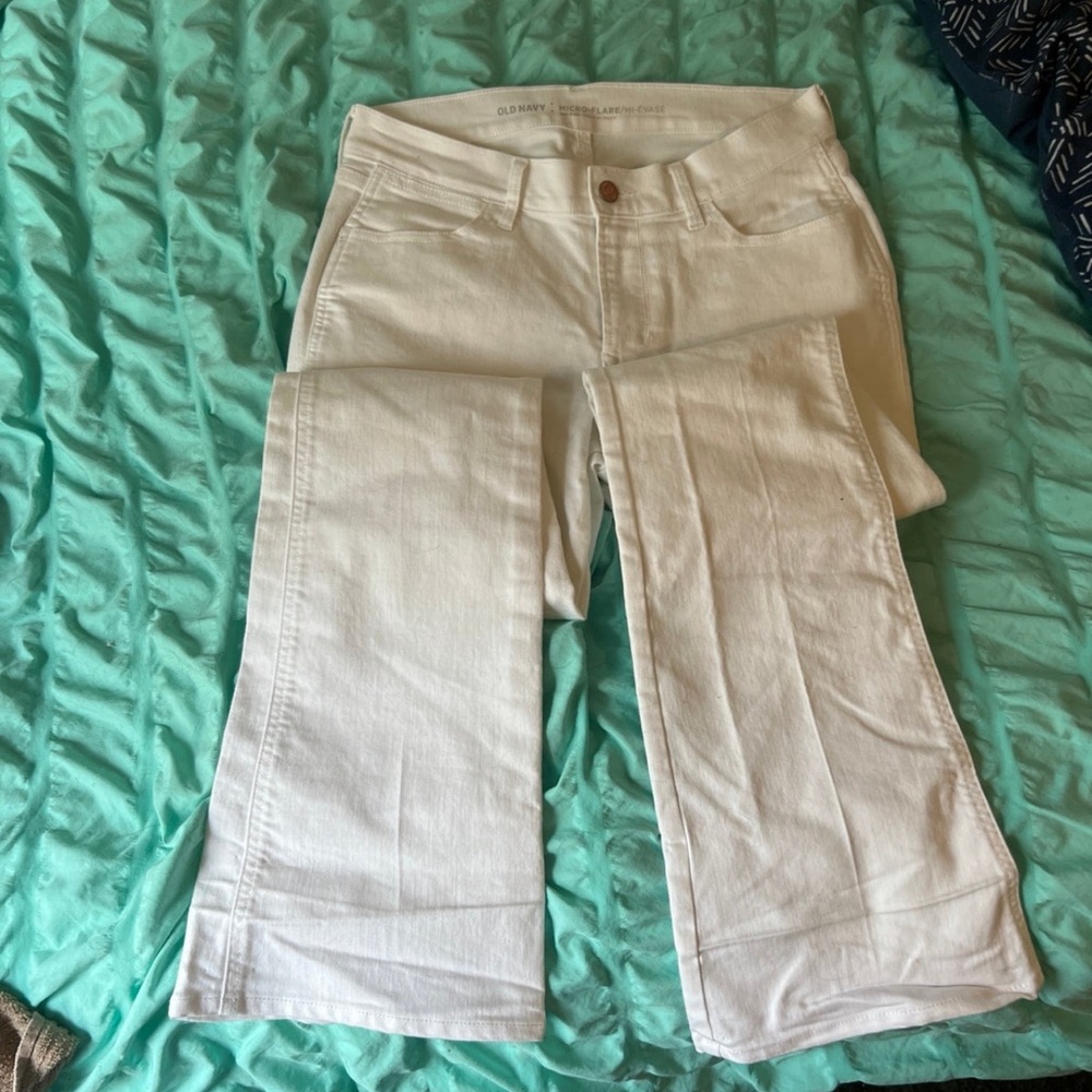 NWOT white old navy jeans